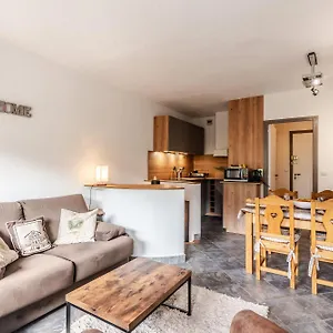 https://alban-25.hotels-rhonealpes.com