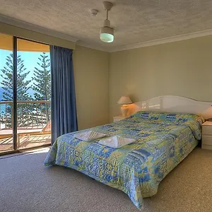 https://columbia-apartments-on-rainbow-bay.queenslandhotels.net
